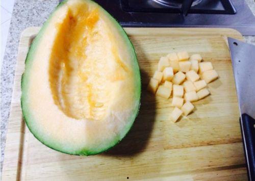 哈密瓜兔子吃嘛,它们真的可以吃哈密瓜吗？