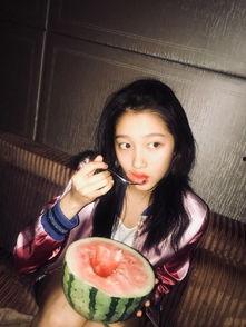 李yoyo吃瓜照片,瓜王降临！