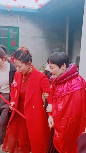 西藏新郎吃瓜,传统习俗与现代生活的完美融合