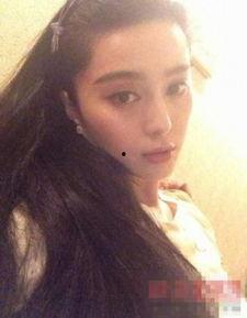 精神小妹自拍吃瓜,趣味横生瞬间捕捉